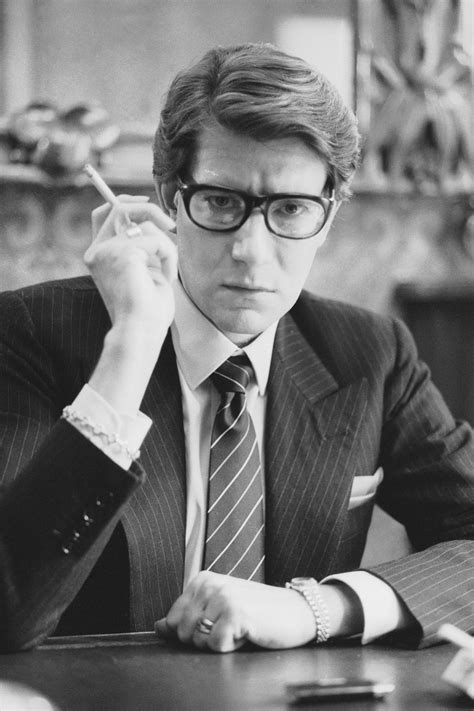 couturiere yves saint laurent